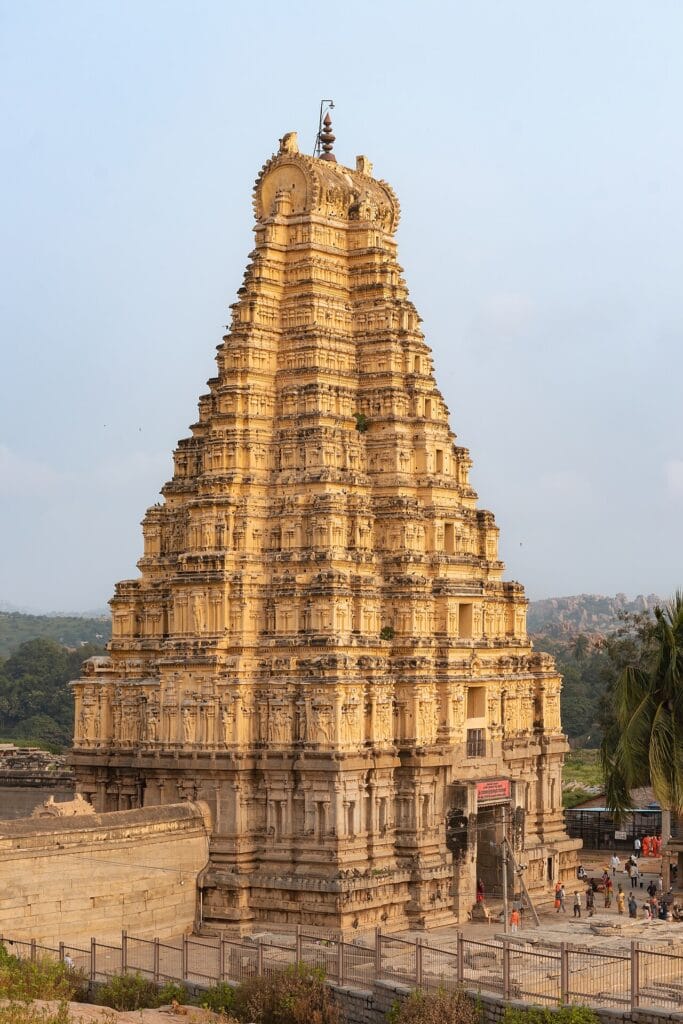 Virupaksh mandir:Hampi Nearest Airport